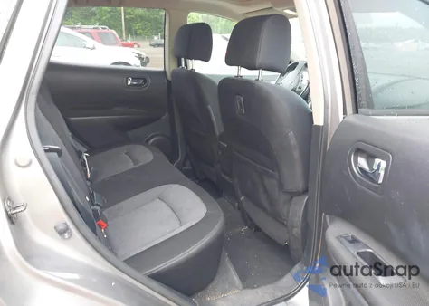 2013 Nissan Rogue Sv z USA, uszkodzony, nr VIN JN8AS5MV5DW647261